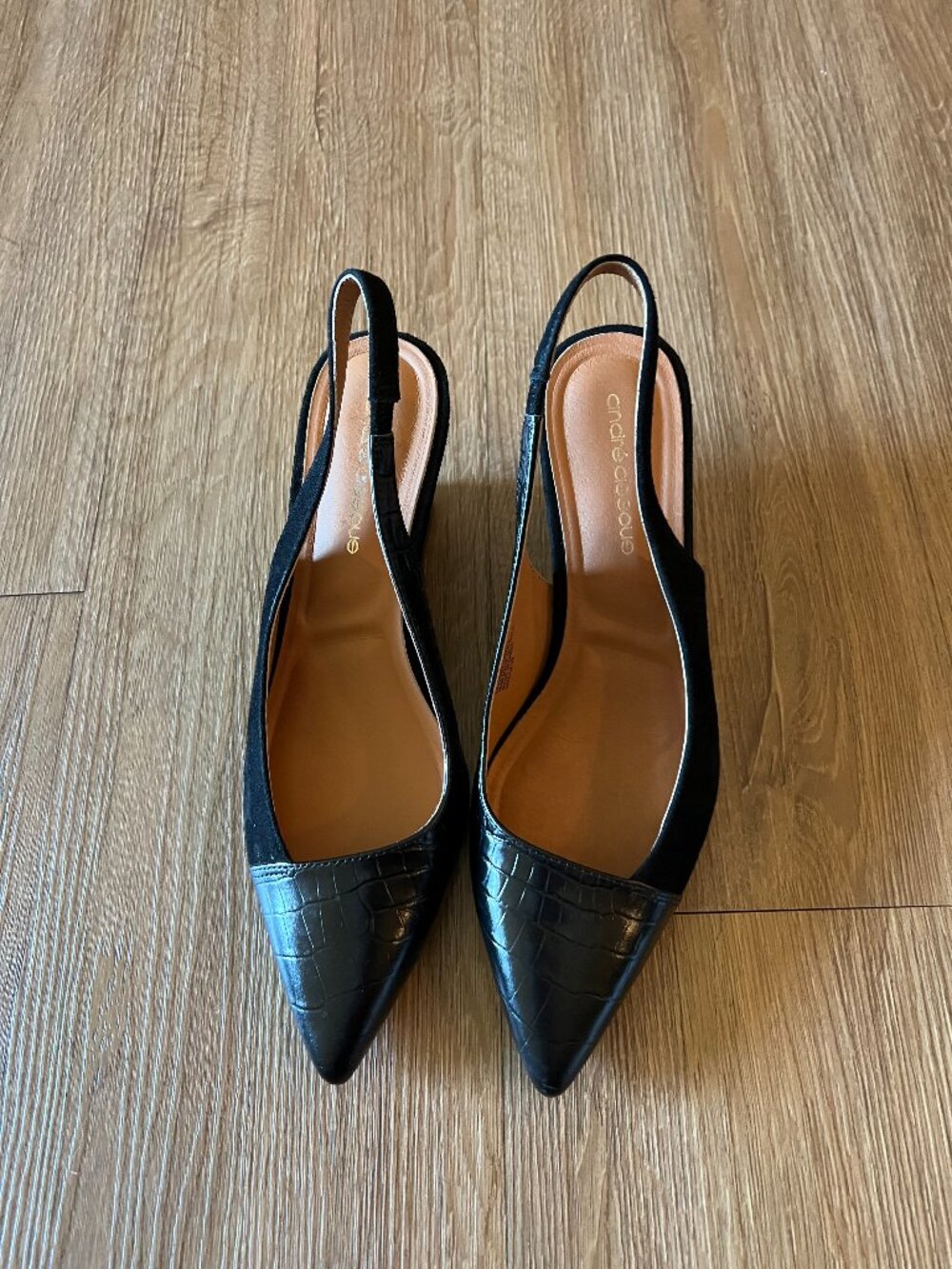 Women's Andre Assous Shoes - 9